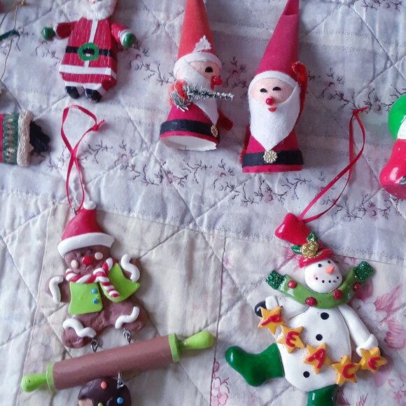 Lot of 16 Vintage Christmas Ornaments 50s 60s 70s 80s 90s - Picture 3 of 11